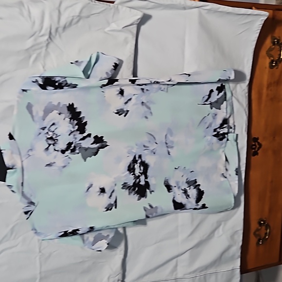 Calvin Klein Womens blouse - Picture 4 of 4